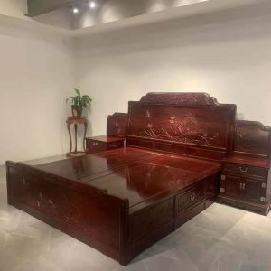 紫檀大床