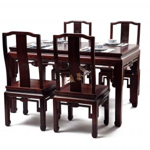 新中式餐台